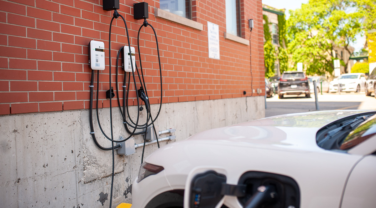 What is the Cost of Setting Up an Electric Car Charging Station in