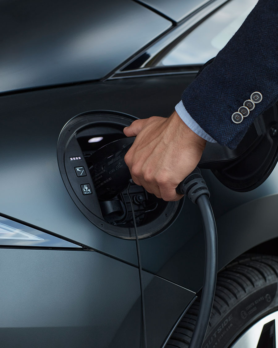 WHO CAN APPLY FOR EV CHARGEON FUNDING?